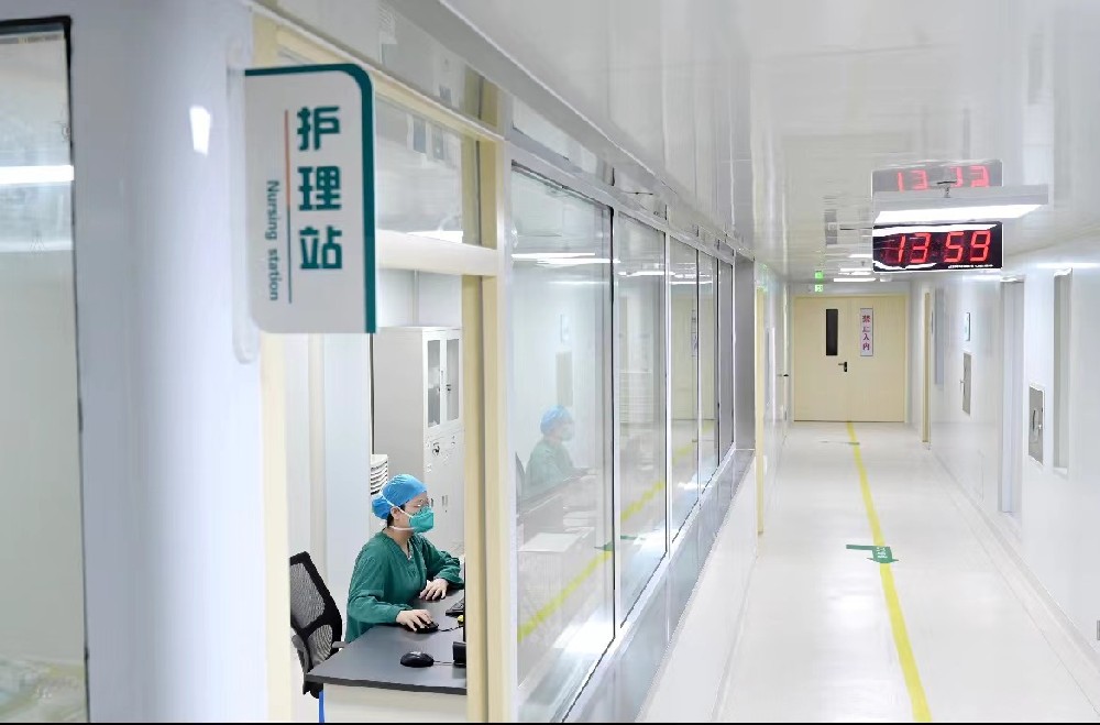 病房走廊